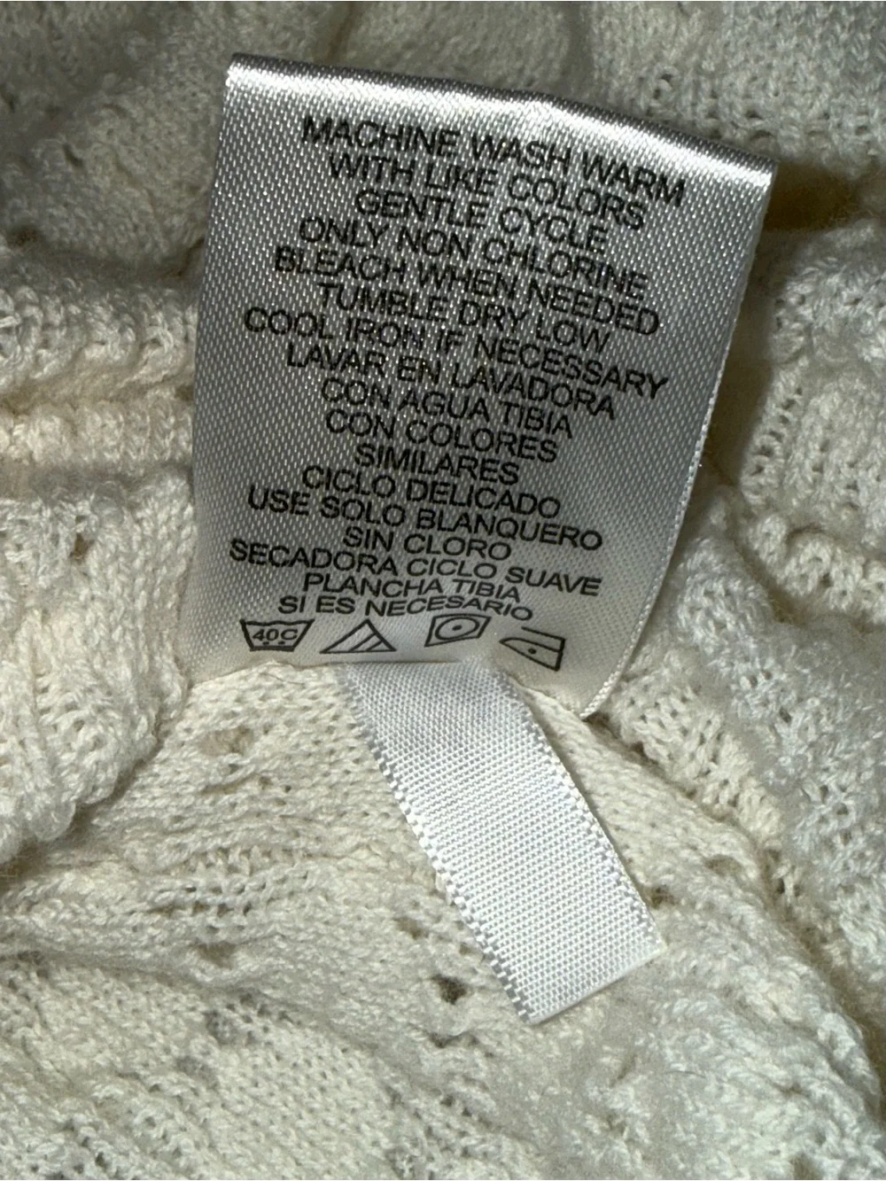 CK Cream Knit V-Neck long Sweater - Picture 6 of 9